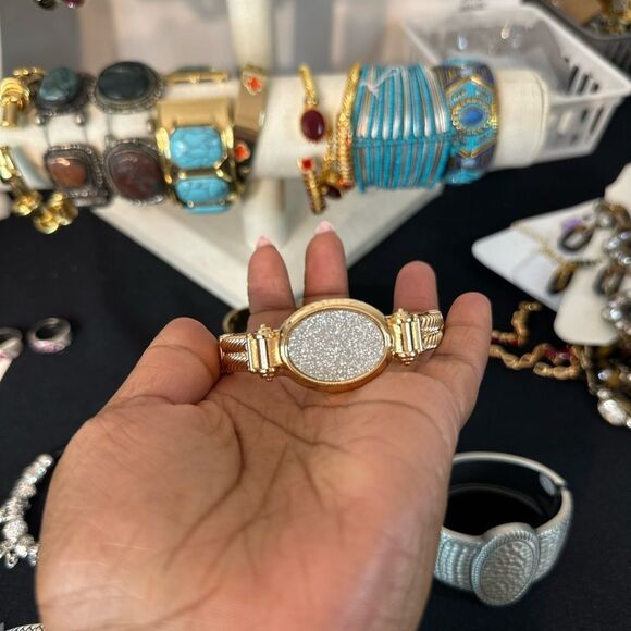 DENKAYS CHARMED BRACLET BANGLES - Picture 7 of 16